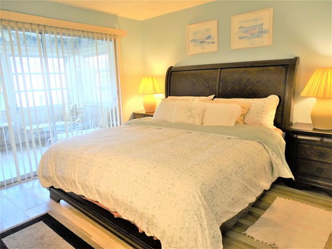 24 Vista Hermosa- Beautifully Remodeled!- 2 WEEK MINIMUM RENTAL - Bet 4u 1