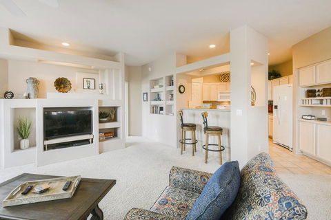 3 Bed 2 Bath Apartment In Oro Valley - Bet 4u 2