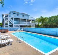 3043 - Sleep Inn With The Fishes