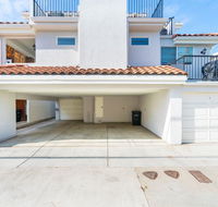 310 1/2 Iris Ave. 3 Bedroom Condo