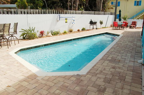 311 Canal -Awesome Village Location! - Bet 4u 2