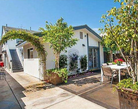 313 E Bay B 2 Bedroom Condo - Bet 4u 0