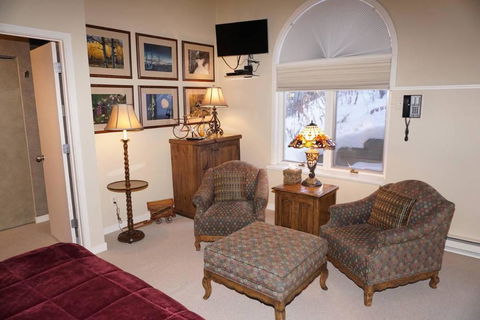 35 Alpine Ln (202983-2164) Home - Click Find 1