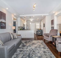 5 Bd OakPark Home w/ Comfort  Technology