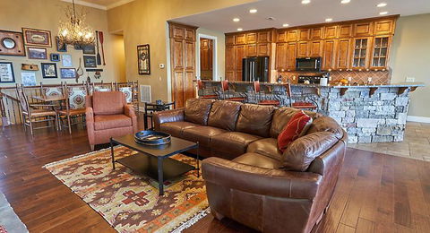 5 Bedroom Presidential Patio Home - Bet 4u 1