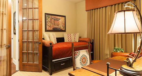 5 Bedroom Presidential Patio Home - Bet 4u 2