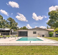 5-Acre Bradenton Escape with Pool 2 Fire Pits