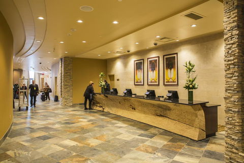 Akwesasne Mohawk Casino Resort - Bet 4u 1