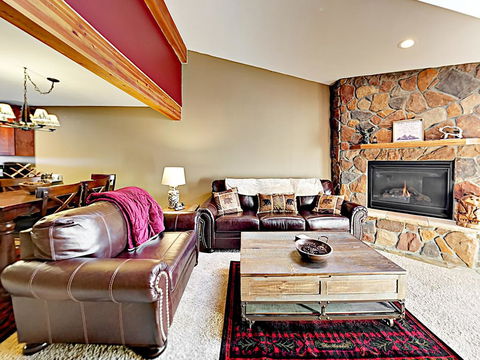 Amazing Walkable Locale Condo Unit 313 Condo - Bridge Guide 0