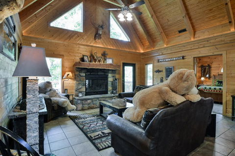 Amazing Wood Log Cabin Pvt Hot Tub In Woods WIFI Fireplace Camp Budd Near Big Cedar - Bridge Guide 1