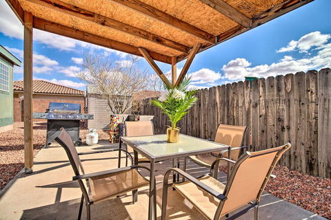 AZ Retreat W/ Patio & BBQ, 3mi To Lake Powell! - Click Find 1