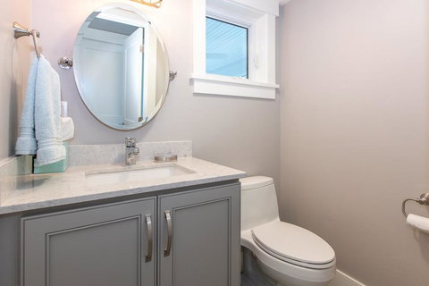 BADGER BEACH - Click Find 1