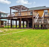 Beautiful Beach House with Sunset View  Large Deck