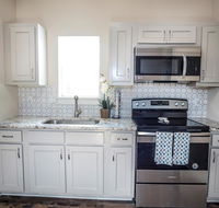 Beautiful Guest House on New Built Home Near Downtown