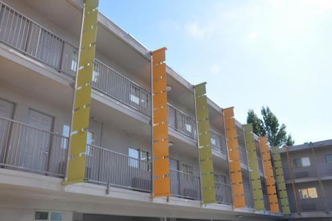 Berkeley Inn - Click Find 3