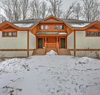 Boyne Falls Townhome with Forest Views-Walk to Lifts