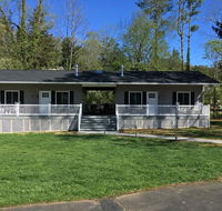 Brookside Mountain Mist Inn  Cottages