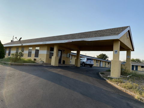 BUDGET INN - Click Find 0
