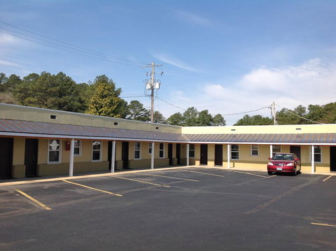 Budget Inn - Click Find 1