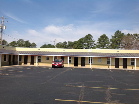 Budget Inn - Click Find 2