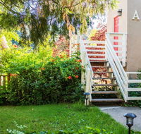 Bullion Street Cottages. 1/2 Block Walk to All A