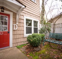 Bullion Street COTTAGES. 1/2 BLOCK WALK TO ALL D