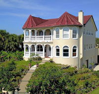 Castle by the Sea 7 Bedroom Ocean View Putting Green Tiki Bar Sleeps 17