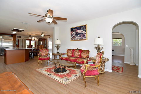 Castle By The Sea, 7 Bedroom, Ocean View, Putting Green, Tiki Bar, Sleeps 17 - Click Find 3