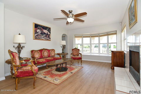 Castle By The Sea, 7 Bedroom, Ocean View, Putting Green, Tiki Bar, Sleeps 17 - Click Find 2