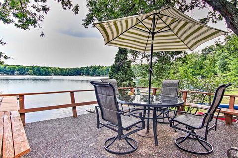 Cedar Lodge At Little Sand Lake With Sandy Beach! - Click Find 1