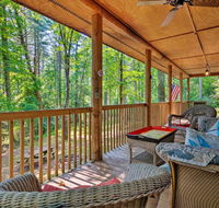 Cedar Mountain Log Cabin - 4 Mi DuPont State Forest