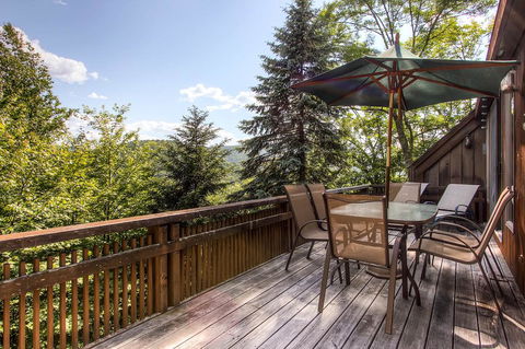 Cedar Rock Chalet - New Outdoor Hot Tub - 15 Min To Killington - Bridge Guide 1