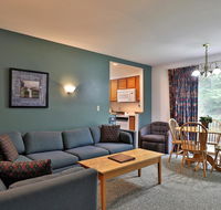 Cedarbrook Queen Suite 108