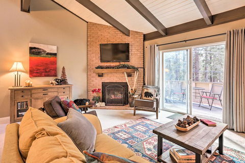 Charming Condo Less Than 1.5Mi To Lake Tahoe & Diamond Peak - Click Find 0