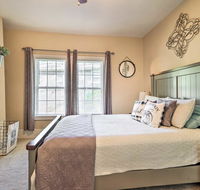 Charming Farmhouse  8 Mi to Downtown Atlanta