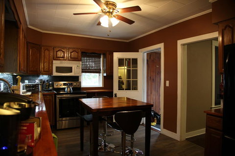 Charming Home Near Ski Areas - Bridge Guide 1