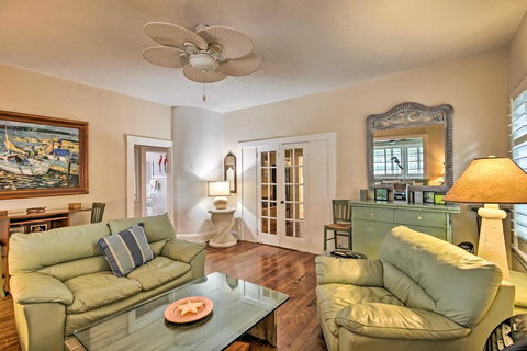 Charming Lake Worth Abode With Outdoor Oasis! - Bet 4u 3