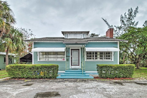 Charming Lake Worth Abode With Outdoor Oasis! - Bet 4u 1