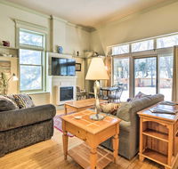 Charming Saugatuck Condo w/ Private Deck