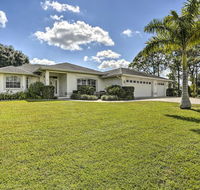 Chic Fort Myers Home with Covered Pool - 3Mi to Shops