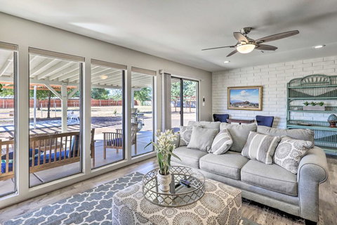 Chino Valley Home On 1 Acre With Fenced-In Yard - Bet 4u 0