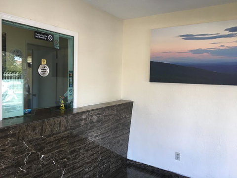 Civic Center Motel - Bet 4u 1