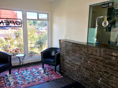 Civic Center Motel - Bet 4u 2