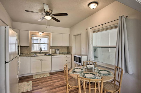 Cocoa Beach Home - Walk To Ocean & Attractions - Bet 4u 2