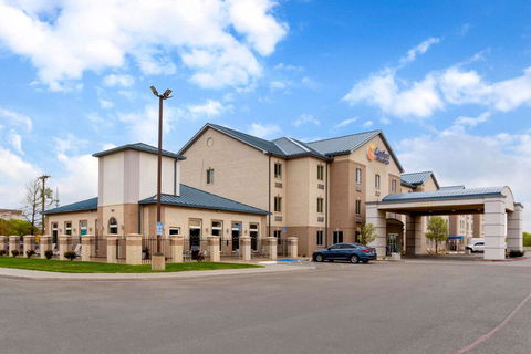 Comfort Inn & Suites Amarillo - Click Find 0