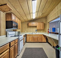 Condo 5Mi to Boyne  Golf Walk to Lake Mich