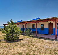 Cottage w/Patio  Grill 25Min to Taos Valley