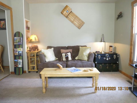 COZY CABIN NEAR SKIING, HOT SPRINGS, CASINOS - Bridge Guide 2