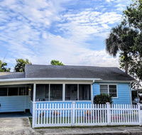 Cozy Cocoa Home - Walk to River  Historic Village