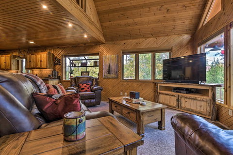Cozy Grand Lake Home With Game Room & Fire Pit! - Bet 4u 3